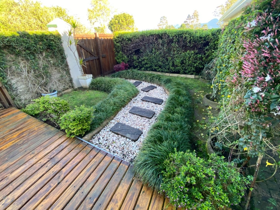 5 Bedroom Property for Sale in Highlands Western Cape